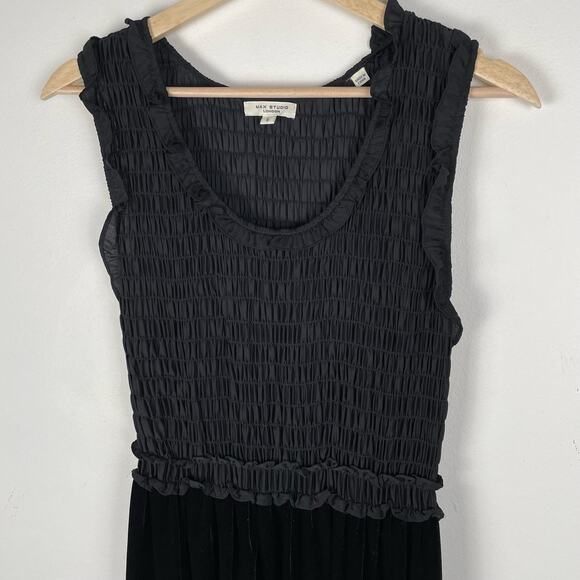 Max Studio Velvet Maxi Dress in Black Size S Smocked Elegant Sleeveless Classic - Picture 9 of 9